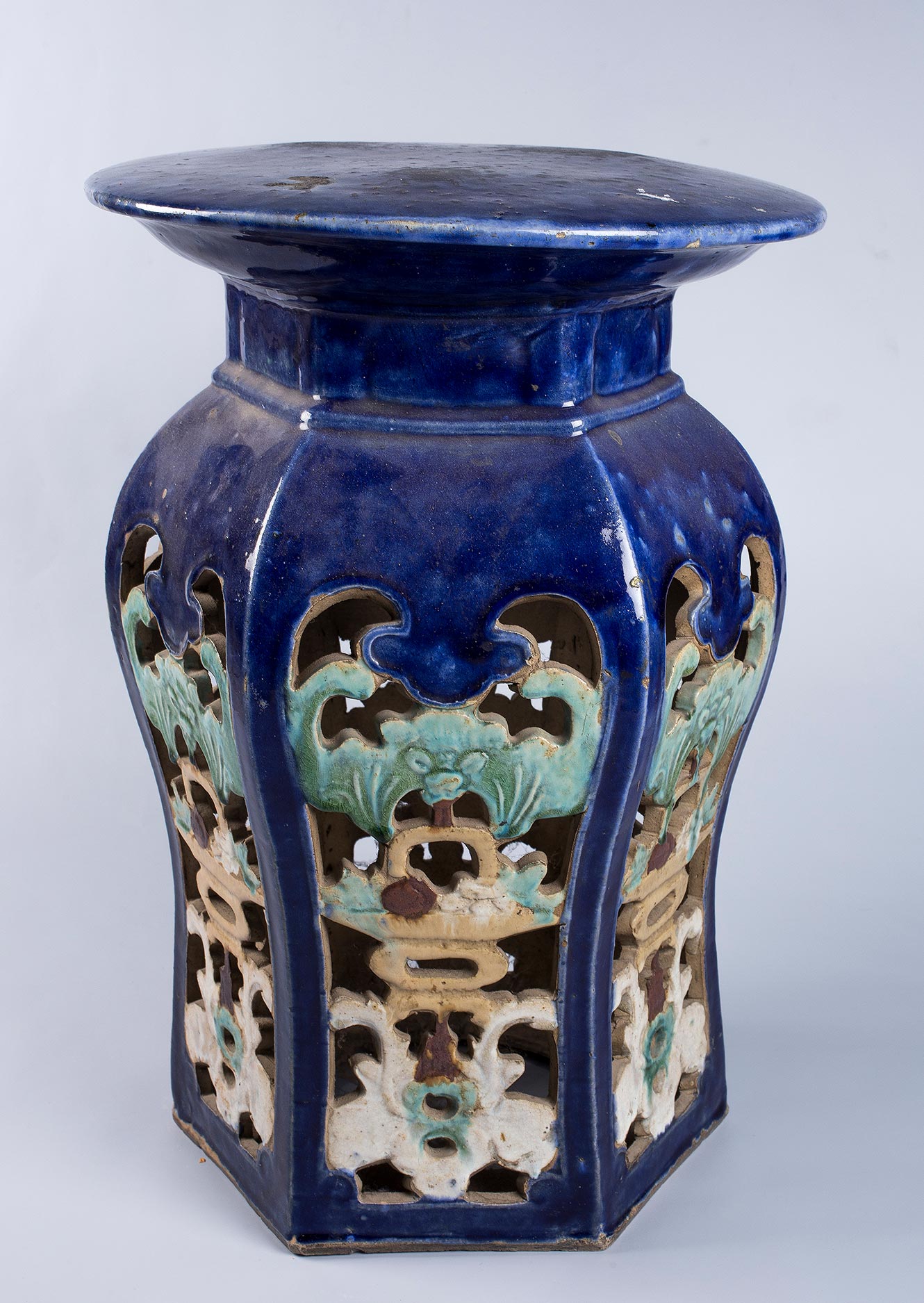 ASIENTO DE JARDÍN ESTILO ORIENTAL,