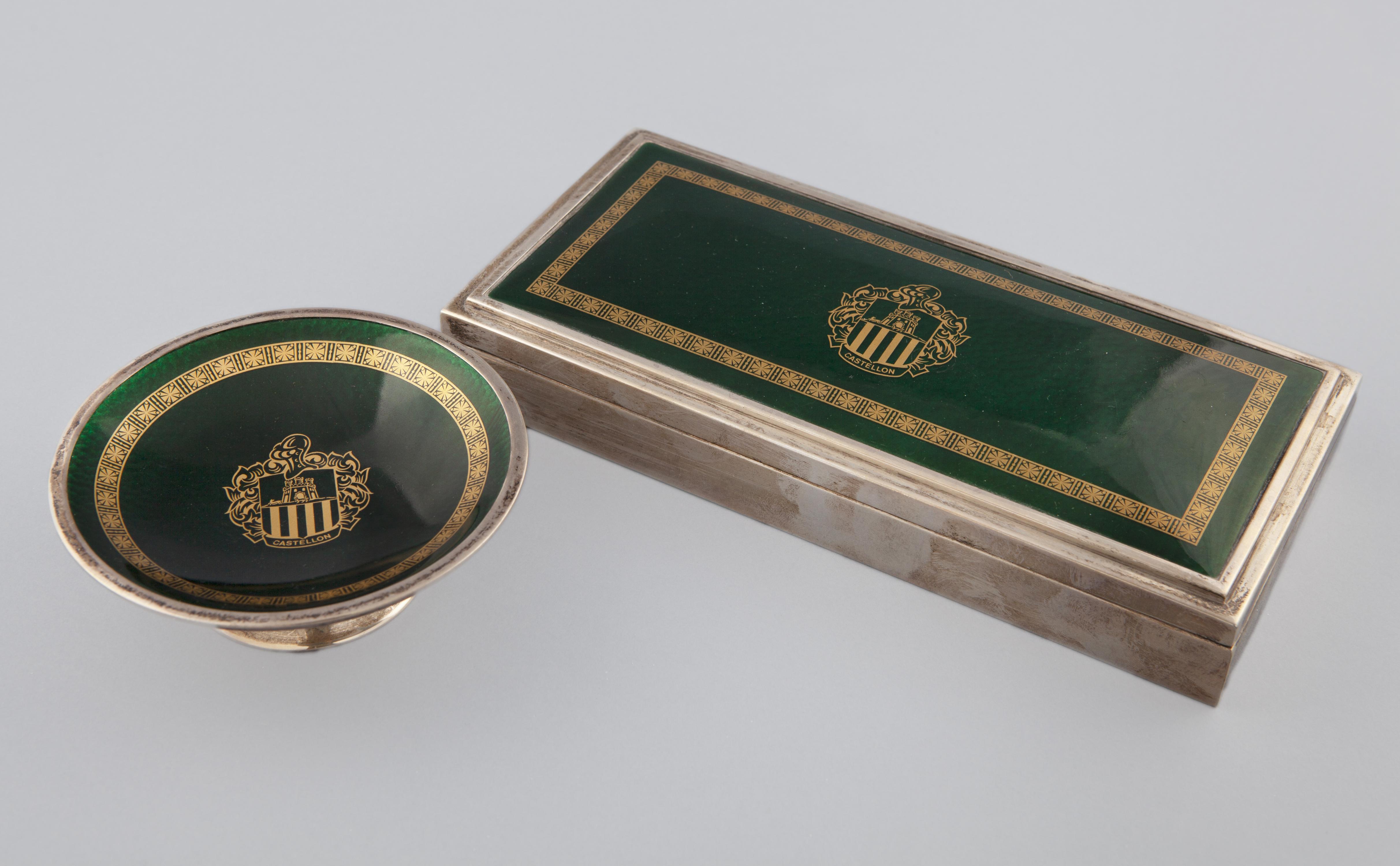 CONJUNTO DE CENICERO Y HUMIDOR DE PLATA DE LEY ESPAÑOLA SIG