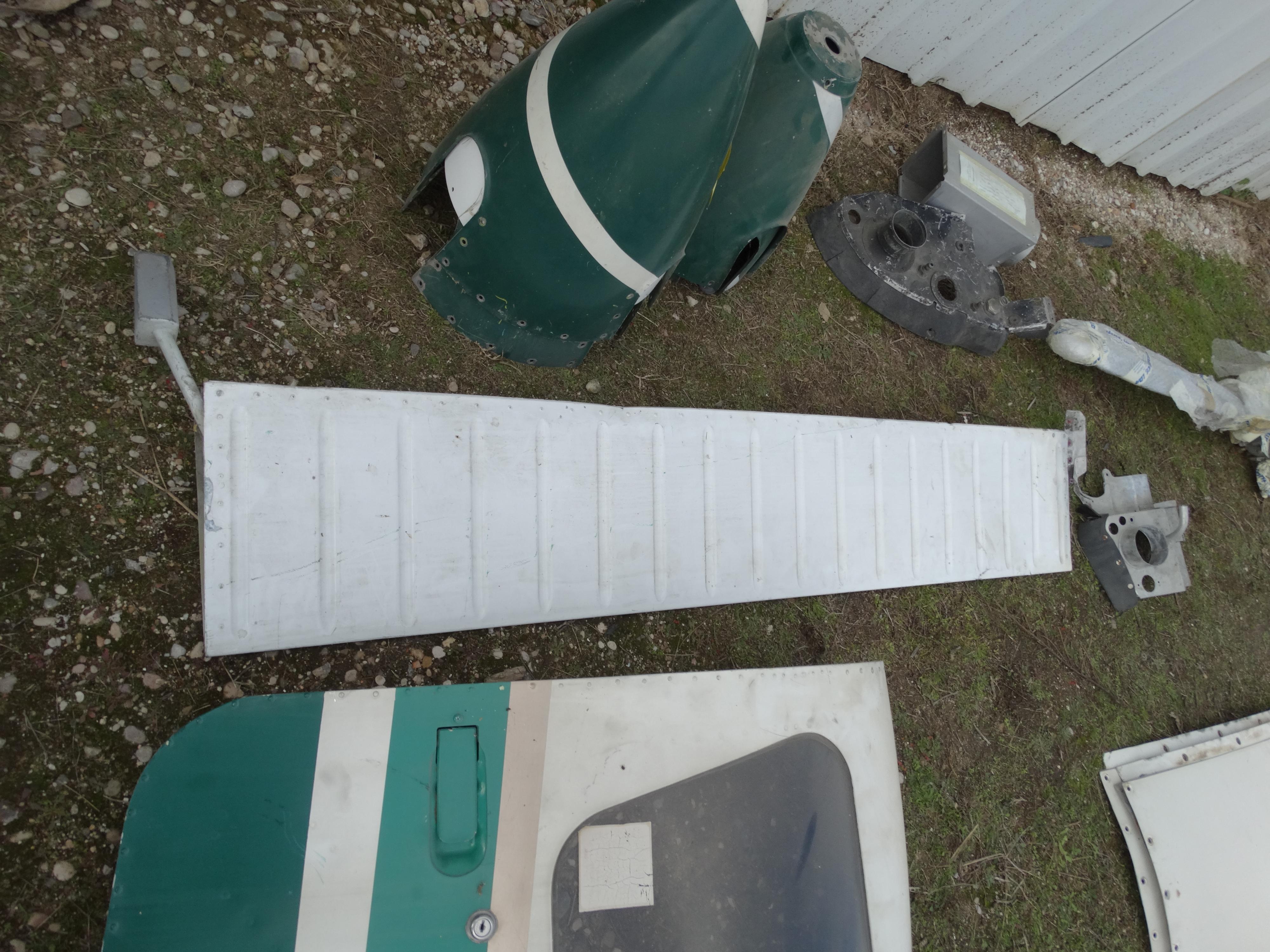 ALERON IZQUIERDO PIPER ARROW III Piper PA28R201 LH Aileron P/N 3564000