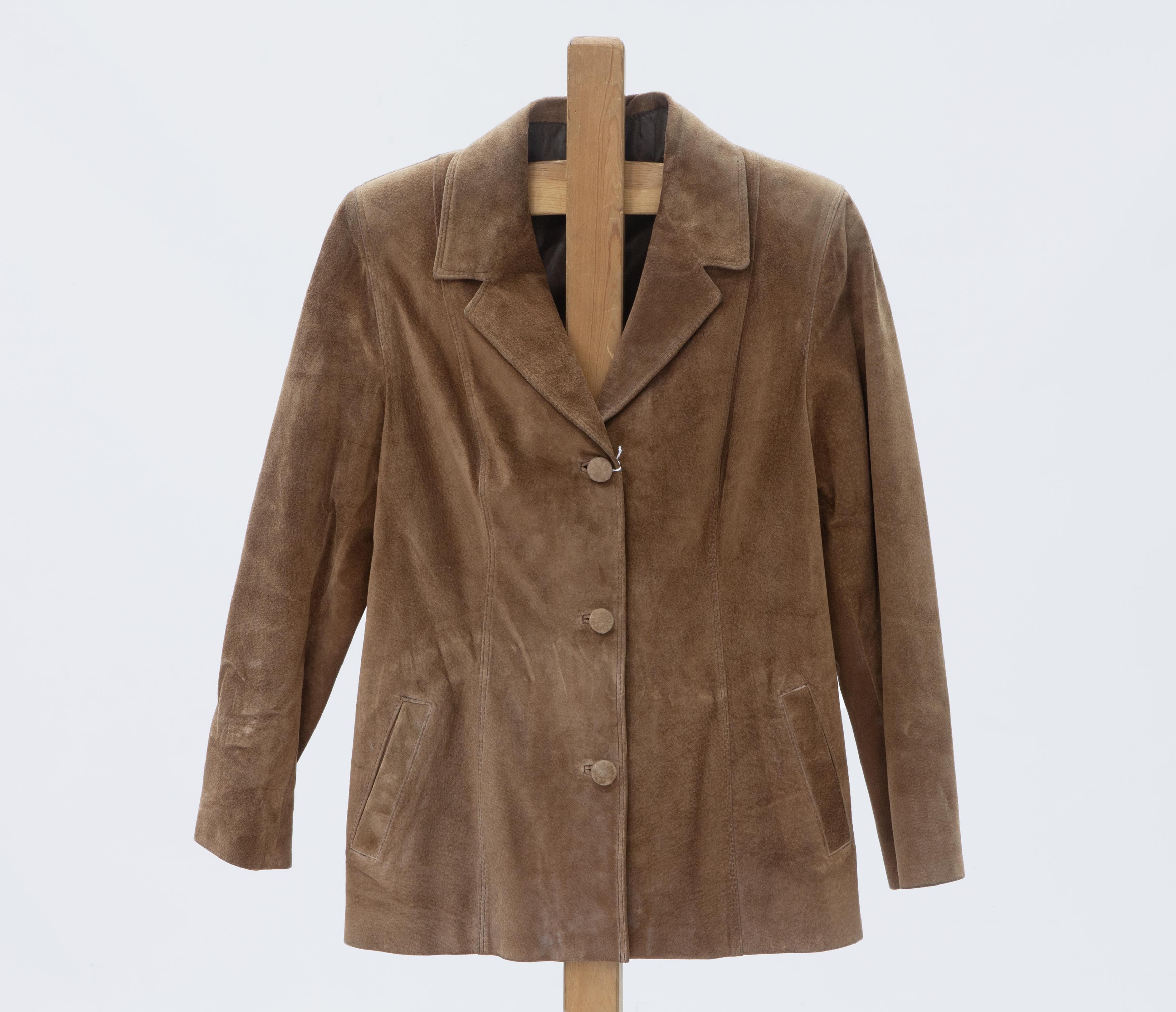 CHAQUETA DE MUJER EN ANTE COLOR CAMEL