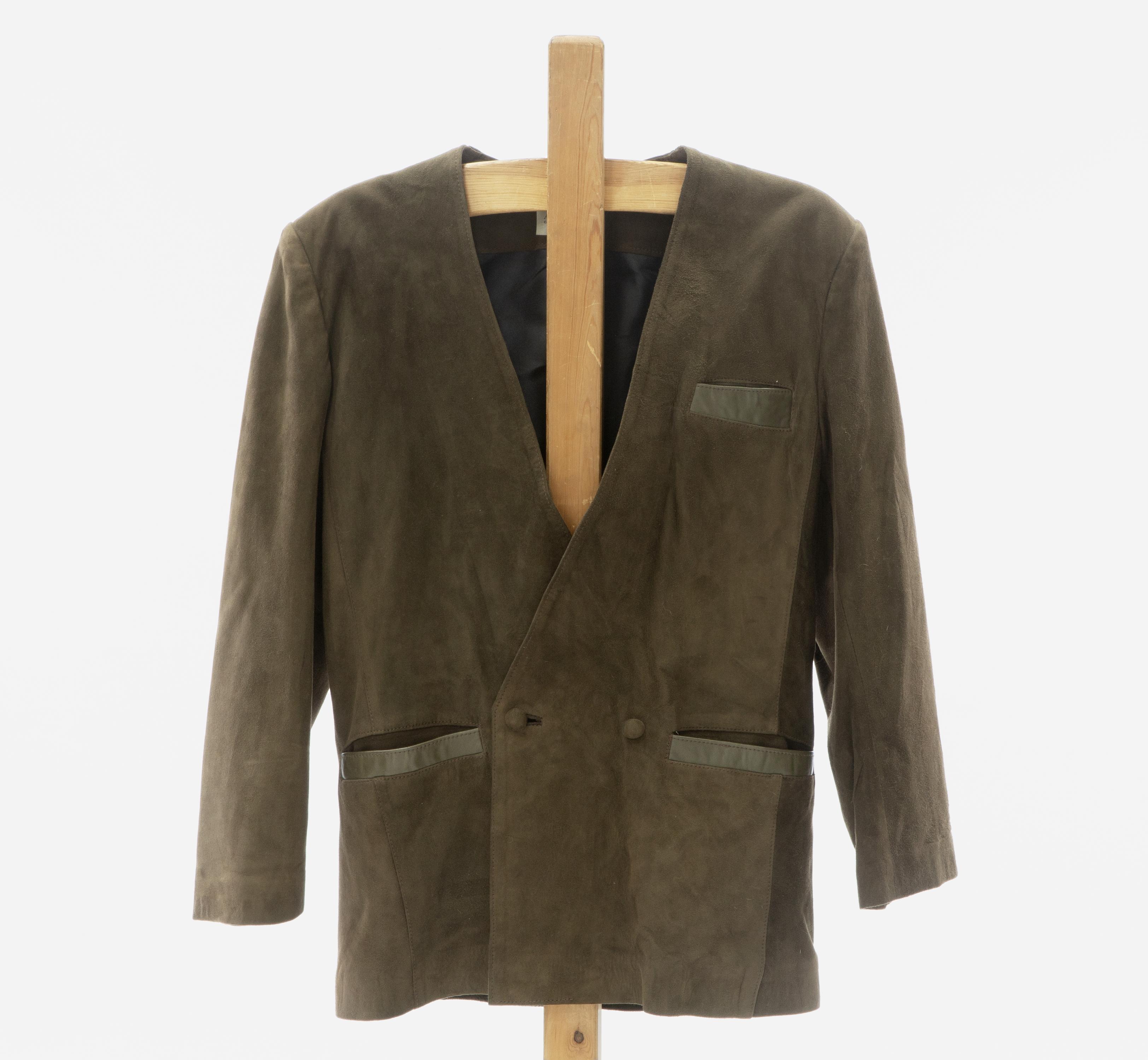 CHAQUETA DE MUJER EN ANTE VERDE