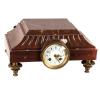 <span class='ref_item'>122 -</span> <span class="object_title">RELOJ TIPO PEANA FRANCÉS, DE MÁRMOL SERPENTINO ROJO, S.XIX</span>   <p><span class="technical_description">Maquinaria París con sonería de campana a las horas y medias. Ocho días de cuerda. En mármol veteado rojo. Esfera de porcelana blanca con esmaltes de guirnaldas de flores y números árabes con agujas tipo Luis XV. Incluye dos llaves. En estado de marcha. Medidas: 17.5 x 31 x 19cm</span><br></p>