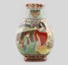 <span class='ref_item'>131 -</span> <span class="object_title">JARRÓN, DINASTÍA QING, CHINA, S.XIX</span>   <p><span class="technique_material">Cerámica esmaltada y dorada</span><br><span class="technical_description">Decoración influenciada por pinturas japonesas y occidentales que representa el tema del "palacio erótico". <br/>Sello en la base.</span><br><span class="ALTO_HCES1">31 </span><span class="ALTOUMED_HCES1">cm.</span></p>