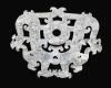 <span class='ref_item'>150 -</span> <span class="object_title">COLGANTE-ADORNO CON DECORACIÓN DE DRAGONES, CHINA, S.XX</span>   <p><span class="technique_material">Jade</span><br><span class="technical_description">Decoración incisa representando cuatro dragones entrelazados con una bola en el centro, decoración común durante el Periodo de los Reinos Combatientes (475-221 a.C) en China. </span><br><span class="ALTO_HCES1">26 </span><span class="ALTOUMED_HCES1">cm.</span>x<span class="ANCHO_HCES1">30,50 </span><span class="ANCHOUMED_HCES1">cm.</span>x<span class="GRUESO_HCES1">0,50 </span><span class="GRUESOUMED_HCES1">cm.</span></p>