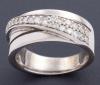 <span class='ref_item'>147 -</span> <span class="object_title">SORTIJA REALIZADA EN ORO DE 18 KT CON DIAMANTES </span>  <p><span class="technical_description">sortija realizada en oro de 18 kt acompañada de una banda de diamantes en talla brillante de aprox 0.40 ct </span><br>Peso: <span class="PESO_HCES1">11,50</span> <span class="PESOUMED_HCES1">gr.</span><br></p>