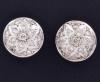 <span class='ref_item'>88 -</span> <span class="object_title">PENDIENTES REALIZADOS EN ORO DE 18 KT Y DIAMANTES </span>  <p><span class="technical_description">pareja de pendientes redondos realizados en oro de 18 kt labrados en forma floral cuajado de diamantes en talla brillante de aprox 0.15 ct </span><br>Peso: <span class="PESO_HCES1">3,80</span> <span class="PESOUMED_HCES1">gr.</span><br></p>