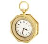 <span class='ref_item'>113 -</span> <span class="object_title">RELOJ DE MESILLA O CARRUAJE DE METAL DORADO DE FORMA OCTOGONAL, CUERDA MANUAL, FF S.XIX</span>   <p><span class="technique_material">Metal dorado</span><br><span class="technical_description">Esfera de metal guilloche con numeración arábiga, decorado en el perímetro con palmetas de estilo imperio. <br/>Mecanismo de cuerda por llave manual integrada. La cuerda son 7 días.<br/>En estado de marcha. Numerado 171368<br/>Medidas: 15 x 10 x 3cm</span><br><span class="PESO_HCES1">744,50 </span><span class="PESOUMED_HCES1">gr.</span><br></p>