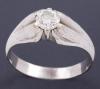 <span class='ref_item'>60 -</span> <span class="object_title">SOLITARIO EN ORO DE 18KT Y DIAMANTE DE 1.02CT </span>  <p><span class="technical_description">Solitario de caballero realizado en oro de 18kt con diamante central en garras en talla brillante con un peso total aprox de 1.02ct. Pureza y color estimado VVS2. Grado I.<br/>Está acompañado de un certificiado del International Gemmological Institute<br/>Se acompaña de estuche.<br/>Medida Sortija: 14</span><br>Peso: <span class="PESO_HCES1">8,10</span> <span class="PESOUMED_HCES1">gr.</span><br></p>