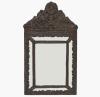 <span class='ref_item'>252 -</span> <span class="object_title">ESPEJO EN METAL REPUJADO S.XIX</span>   <p><span class="technique_material">Metal  </span><br><span class="technical_description">Espejo cuadrado de metal repujado con decoración floral y remate superior. <br/>Con entrecalles de espejo.</span><br><span class="ALTO_HCES1">65 </span><span class="ALTOUMED_HCES1">cm.</span>x<span class="ANCHO_HCES1">36 </span><span class="ANCHOUMED_HCES1">cm.</span></p>