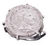 <span class='ref_item'>244 -</span> <span class="object_title">SORTIJA EN PLATA LEY CON MONEDA</span>  <p><span class="technical_description">Anillo realizado en plata de ley montando en garras un Antoniniano forrado de plata del bajo imperio romano de Filipo el Árabe (245-247 d.c)<br/>Medida Sortija: 23</span><br>Peso: <span class="PESO_HCES1">9,50</span> <span class="PESOUMED_HCES1">gr.</span><br></p>