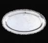 <span class='ref_item'>286 -</span> <span class="object_title">BANDEJA DE PLATA</span>  <p><span class="technical_description">Bandeja de plata de forma oval con perímetro decorado con motivos florales. </span><br>Peso: <span class="PESO_HCES1">295,50</span> <span class="PESOUMED_HCES1">gr.</span><br></p>