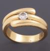 <span class='ref_item'>133 -</span> <span class="object_title">SORTIJA EN ORO DE 18 KT</span>  <p><span class="technical_description">Sortija realizada en oro de 18 kt con brillante central con un peso aproximado de 0.25 ct. </span><br>Peso: <span class="PESO_HCES1">8,80</span> <span class="PESOUMED_HCES1">gr.</span><br></p>