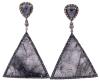 <span class='ref_item'>115 -</span> <span class="object_title">PENDIENTES EN ORO 18 KT Y CUARZO RUTILADO </span>  <p><span class="technical_description">Pendientes de forma triangular realizados en oro 18 kt botón superior en forma de gota orlado. <br/>Cierre presión. </span><br>Peso: <span class="PESO_HCES1">10</span> <span class="PESOUMED_HCES1">gr.</span><br></p>