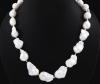 <span class='ref_item'>140 -</span> <span class="object_title">COLLAR DE PERLAS BARROCA</span>  <p><span class="technical_description">Collar de una vuelta de perlas barrocas cultivadas en agua dulce y cierre marinero de plata. <br/>Longitud 90 cm. </span><br>Peso: <span class="PESO_HCES1">213,80</span> <span class="PESOUMED_HCES1">gr.</span><br></p>