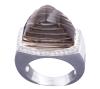 <span class='ref_item'>48 -</span> <span class="object_title">SORTIJA EN ORO 18KT, CUARZO FUMÉ Y DIAMANTES</span>  <p><span class="technical_description">Sortija realizada en oro de 18kt con un cuarzo fumé talla fantasía con un peso aprox de 6ct y diamantes en talla brillante en perímetro engastados en grano con peso total aprox de 0.19ct<br/>Medida Sortija: 12</span><br>Peso: <span class="PESO_HCES1">18,90</span> <span class="PESOUMED_HCES1">gr.</span><br></p>
