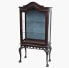 <span class='ref_item'>62 -</span> <span class="object_title">VITRINA DE CAOBA ESTILO INGLÉS</span>   <p><span class="technique_material">Caoba </span><br><span class="technical_description">Vitrina realizada en madera de caoba de estilo inglés frente superior recortado y tallado con motivos vegetales, cuerpo con cristales, faldon calado con motivos aplicados y patas en forma de garra. <br/>Trasera del interior tapizada con dos baldas de cristal. <br/>Con llave. <br/>El cristal de la puerta presenta una rotura en la parte superior. </span><br><span class="ALTO_HCES1">180 </span><span class="ALTOUMED_HCES1">cm.</span>x<span class="ANCHO_HCES1">85 </span><span class="ANCHOUMED_HCES1">cm.</span>x<span class="GRUESO_HCES1">45 </span><span class="GRUESOUMED_HCES1">cm.</span></p>