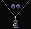 <span class='ref_item'>239 -</span> <span class="object_title">CONJUNTO DE PENDIENTES Y COLGANTE EN PLATA </span>  <p><span class="technical_description">Conjunto de pendientes y colgante realizados en plata 925 con piedras de color amatista en talla fantasia.<br/>Longitud de la cadena: 40cm</span><br>Peso: <span class="PESO_HCES1">18,20</span> <span class="PESOUMED_HCES1">gr.</span><br></p>