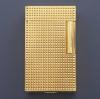 <span class='ref_item'>150 -</span> <span class="object_title">ENCENDEDOR DUPONT </span>  <p><span class="brand">DUPONT  </span><br><span class="technical_description">Encendedor Dupont de metal chapado en oro. <br/>Nº: 102FH14.<br/>Requiere carga. </span><br>Peso: <span class="PESO_HCES1">102,8</span> <span class="PESOUMED_HCES1">gr.</span><br></p>