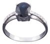 <span class='ref_item'>142 -</span> <span class="object_title">SORTIJA EN ORO 18KT, ZAFIRO Y DIAMANTES</span>  <p><span class="technical_description">Sortija realizada en oro de 18kt con un zafiro talla oval engastado en garras de aprox 0.80ct y diamantes en talla brillante engastados en grano con un peso total aprox de 0.10ct<br/>Medida Sortija: 13</span><br>Peso: <span class="PESO_HCES1">2,80</span> <span class="PESOUMED_HCES1">gr.</span><br></p>
