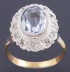 <span class='ref_item'>7 -</span> <span class="object_title">SORTIJA DE ORO DE 18 KT Y TOPACIO</span>  <p><span class="technical_description">Sortija realiza en oro bicolor de 18 kt con vistas en oro blanco y un topacio de aprox. 2,7ct engastado en boquilla, con orla de circonitas.<br/>Medida sortija: 16</span><br>Peso: <span class="PESO_HCES1">3,80</span> <span class="PESOUMED_HCES1">gr.</span><br></p>
