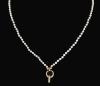 <span class='ref_item'>161 -</span> <span class="object_title">COLLAR DE PERLAS Y ORO DE 18KT</span>  <p><span class="technical_description">Collar corto compuesto por dos hilos de perlas cultivadas de pequeño calibre y broche de oro de 18 kt.<br/>Longitud: 40cm</span><br>Peso: <span class="PESO_HCES1">17,60</span> <span class="PESOUMED_HCES1">gr.</span><br></p>