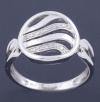 <span class='ref_item'>55 -</span> <span class="object_title">SORTIJA DE ORO DE 18KT Y DIAMANTES</span>  <p><span class="technical_description">Sortija realizada en oro de 18kt con diseño de bandas dentro de circunferencias adornadas con brillantes con un peso total aprox de 0,06ct.<br/>Medida Sortija: 15</span><br>Peso: <span class="PESO_HCES1">3,60</span> <span class="PESOUMED_HCES1">gr.</span><br></p>