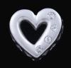 <span class='ref_item'>133 -</span> <span class="object_title">COLGANTE DE ORO DE 18KT Y DIAMANTES</span>  <p><span class="technical_description">Colgante realizado en oro de 18kt con forma de corazón, terminación de oro en mate y adornado por cuatro brillantes , con un peso total aprox de 0,08ct.</span><br>Peso: <span class="PESO_HCES1">2,30</span> <span class="PESOUMED_HCES1">gr.</span><br></p>