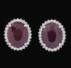 <span class='ref_item'>41 -</span> <span class="object_title">PENDIENTES DE ORO DE 18KT, RUBÍES Y DIAMANTES</span>  <p><span class="technical_description">Pendientes realizados en oro de 18kt compuestos por rubíes centrales en talla oval engastados en garras con un peso total aprox de 6ct y orlados de diamantes en talla brillante con un peso total aprox de 0,40ct<br/>Cierre: Presión</span><br>Peso: <span class="PESO_HCES1">5,30</span> <span class="PESOUMED_HCES1">gr.</span><br></p>