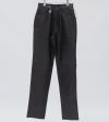 <span class='ref_item'>55 -</span> <span class="object_title">PANTALÓN DE MUJER EN CUERO COLOR NEGRO</span> <span class="technique_material">Cuero</span>   <p><span class="object_title">PANTALÓN DE MUJER EN CUERO COLOR NEGRO</span><br><span class="technique_material">Cuero</span><br><span class="technical_description">Marca: Isaco<br/>Talla: 36<br/> </span><br></p>