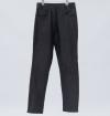 <span class='ref_item'>92 -</span> <span class="object_title">PANTALÓN DE MUJER EN CUERO NEGRO</span>   <p><span class="technique_material">Cuero</span><br><span class="technical_description">Talla: 40<br/> </span><br></p>