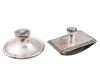 <span class='ref_item'>287 -</span> <span class="object_title">JUEGO DE TINTERO Y SECANTE EN PLATA ESPAÑOLA 916, S.XIX</span>  <p><span class="technical_description">Juego de dos piezas, tintero de sobremesa y secante, realizados en plata con contrastes "M.ESPUÑES 916/000". Tintero con base redonda y secante rectangular con base cóncava. Detalles grabados en contornos.<br/>Con iniciales F.M.B grabadas en tapa y asidero.<br/>Peso bruto total: 468,60gr</span><br></p>