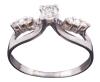 <span class='ref_item'>17 -</span> <span class="object_title">SORTIJA EN ORO DE 18KT Y DIAMANTES</span>  <p><span class="technical_description">Sortija realizada en oro de 18kt, con contraste. Destaca un diamante central en talla brillante engastado en garras con un peso aprox de 0.20ct, flanqueado por seis diamantes en hombros, en talla 8/8, engastados en garras, con un peso total aprox de 0.30ct. Peso total aprox de todos los diamantes: 0.50ct. <br/>Medida Sortija: 15</span><br>Peso: <span class="PESO_HCES1">3,10</span> <span class="PESOUMED_HCES1">gr.</span><br></p>