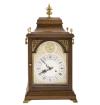 <span class='ref_item'>100 -</span> <span class="object_title">RELOJ BRACKET CON SONERÍA DE HORAS Y MEDIAS. INGLATERRA, S.XIX</span>   <p><span class="technical_description">Reloj realizado en madera de roble y bronce dorado y plateado, con puerta en cuerpo central y en la parte posterior. Esfera con números romanos y medallón superior con inscripción "Tempus Fugit". Cuerpo rematado en laterales y parte superior.<br/>En estado de marcha, sin llave. La maquinaria necesita limpieza.</span><br><span class="ALTO_HCES1">53 </span><span class="ALTOUMED_HCES1">cm.</span>x<span class="ANCHO_HCES1">28 </span><span class="ANCHOUMED_HCES1">cm.</span>x<span class="GRUESO_HCES1">19 </span><span class="GRUESOUMED_HCES1">cm.</span></p>