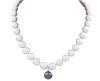 <span class='ref_item'>78 -</span> <span class="object_title">COLLAR DE PERLAS CULTIVADAS Y PLATA DE LEY</span>  <p><span class="technical_description">Collar formado por perlas cultivadas en agua dulce, blancas estilo australianas calibradas entre 11,50mm y 15,25mm en degradé. Detalle de colgante con perla central cultivada color tahití fantasía, calibrada en 16,80mm<br/>Cierre: Reasa marinera en plata de ley<br/>Longitud: 54cm (con colgante)</span><br>Peso: <span class="PESO_HCES1">142,30</span> <span class="PESOUMED_HCES1">gr.</span><br></p>