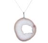 <span class='ref_item'>54 -</span> <span class="object_title">COLGANTE DRUZY DE ÁGATA NATURAL Y CADENA DE PLATA DE LEY</span>  <p><span class="technical_description">Gran colgante druzy, con corte de geoda de ágata natural. Cadena en plata de ley, con contraste y eslabón tipo veneciano.<br/>Cierre: Reasa<br/>Longitud de la cadena: 50cm<br/>Medidas Colgante: 7 x 6,50cm</span><br>Peso: <span class="PESO_HCES1">39</span> <span class="PESOUMED_HCES1">gr.</span><br></p>