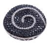 <span class='ref_item'>182 -</span> <span class="object_title">SORTIJA EN PLATA DE LEY, ESPINELAS NEGRAS Y CIRCONITAS</span>  <p><span class="technical_description">Sortija realizada en plata de ley, con contraste. Original diseño en espiral adornada por pavé de espinelas negras y circonitas en talla redonda<br/>Medida Sortija: 10</span><br>Peso: <span class="PESO_HCES1">8,60</span> <span class="PESOUMED_HCES1">gr.</span><br></p>