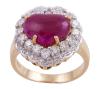 <span class='ref_item'>58 -</span> <span class="object_title">SORTIJA EN ORO 18KT, RUBÍ Y DIAMANTES</span>  <p><span class="technical_description">Sortija realizada en oro de 18kt con rubí en cabujón con forma de corazón, engastado en garras, con peso total aprox de 2.90ct. Doble orla de diamantes en talla brillante, engastados en garras y grano, con un peso total aprox de 0.30ct.<br/>Se acompaña de copia de certificado EMIL Nº 67341-2 Birmania<br/>Medida Sortija: 12</span><br>Peso: <span class="PESO_HCES1">7,10</span> <span class="PESOUMED_HCES1">gr.</span><br></p>
