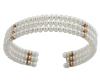 <span class='ref_item'>200 -</span> <span class="object_title">PULSERA CON PERLAS CULTIVADAS Y METAL DORADO</span>  <p><span class="technical_description">Pulsera de tres vueltas, abierta, formada por perlas cultivadas aplanadas y calibradas aprox en 4,7-5mm, con pasadores en metal dorado<br/>Diámetro: 6,5cm</span><br>Peso: <span class="PESO_HCES1">16,80</span> <span class="PESOUMED_HCES1">gr.</span><br></p>