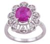 <span class='ref_item'>250 -</span> <span class="object_title">SORTIJA EN ORO 18KT, RUBÍ Y DIAMANTES</span>  <p><span class="technical_description">Sortija realizada en oro de 18kt. Diseño de roseta con rubí natural sin tratamiento térmico en talla oval, engastado en garras, con peso aprox de 2.50ct. Orla de diamantes en talla brillante en los pétalos, engastados en grano con un peso total aprox de 0.12ct.<br/>Se adjunta copia de certificados GCI 1501CDR1221 y EMIL 72415-1<br/>Medida Sortija: 13</span><br>Peso: <span class="PESO_HCES1">4,70</span> <span class="PESOUMED_HCES1">gr.</span><br></p>