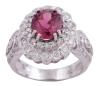 <span class='ref_item'>163 -</span> <span class="description">SORTIJA EN ORO 18KT, TURMALINA Y DIAMANTES</span>  <p><span class="description">Sortija realizada en oro de 18kt con turmalina rosa central en talla oval engastada en garras, con peso total aprox 2.50ct. Doble orla y hombros con diamantes en talla brillante con un peso total aprox de 1.40ct.<br>Medida Sortija: 14<br>Peso: 10,20 gr.</span></p>