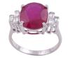 <span class='ref_item'>26 -</span> <span class="object_title">SORTIJA EN ORO 18KT, RUBÍ Y DIAMANTES</span>  <p><span class="technical_description">Sortija realizada en oro de 18kt. Con rubí central en talla oval y peso aprox 4.38ct. A los lados diamantes en talla baguette con un peso total aprox 0.15ct<br/>Medida Sortija: 12</span><br>Peso: <span class="PESO_HCES1">4,60</span> <span class="PESOUMED_HCES1">gr.</span><br></p>