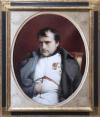 <span class='ref_item'>86 -</span> <span class="object_title">IMPRESIÓN SOBRE LIENZO DE LA OBRA ORIGINAL "NAPOLEÓN EN FONTAINEBLEAU, 1846" DE PAUL DELAROCHE</span>   <p><span class="technique_material">Impresión a color sobre lienzo</span><br><span class="technical_description">Copia de la obra original de 1846 del pintor francés Paul Delaroche ubicada en el Museo de arte de Kunsthalle de Hamburgo. Retrato a modo de medallón, representado sobre un asiento aterciopelado rojo, descansa su brazo derecho en la abertura de su traje. <br/>Enmarcado en marco de madera trabajada en dorado y negro.<br/>Medidas con marco: 63x73cm</span><br></p>