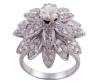 <span class='ref_item'>29 -</span> <span class="object_title">SORTIJA EN ORO 18KT Y DIAMANTES</span>  <p><span class="technical_description">Sortija vintage años 50 realizada en oro de 18kt. Diseño de flor alta con un diamante central en talla brillante y diamantes en talla antigua en las hojas. Peso total aprox de todos los diamantes 2.25ct (0.75ct el central y 1.50ct el resto)<br/>Medida Sortija: 12</span><br>Peso: <span class="PESO_HCES1">11</span> <span class="PESOUMED_HCES1">gr.</span><br></p>