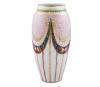 <span class='ref_item'>159 -</span> <span class="description">JARRÓN DE PORCELANA POLICROMADA FRANCESA </span>  <p><span class="description">Porcelana Con decoración de guirnaldas florales, lazadas de estilo Luis XVI y detalles en dorado. Con sello de fábrica en base. Preparado para transformarlo en lámpara eléctrica Medidas: 35cm</span></p>