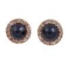 <span class='ref_item'>260 -</span> <span class="object_title">PENDIENTES EN ORO 18KT, ZAFIROS Y DIAMANTES</span>  <p><span class="technical_description">Pareja de pendientes realizados en oro de 18kt. Con zafiros en cabujón de peso total aprox 1ct, orlados de diamantes en talla rosa con peso total aprox 0.20ct. <br/>Cierre: Presión</span><br>Peso: <span class="PESO_HCES1">3,10</span> <span class="PESOUMED_HCES1">gr.</span><br></p>