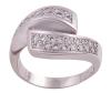 <span class='ref_item'>246 -</span> <span class="object_title">SORTIJA EN ORO 18KT Y DIAMANTES</span>  <p><span class="technical_description">Sortija realizada en oro de 18kt. Con bandas cruzadas cuajadas de diamantes en talla brillante con peso total aprox 0.60ct<br/>Medida Sortija: 13</span><br>Peso: <span class="PESO_HCES1">9,40</span> <span class="PESOUMED_HCES1">gr.</span><br></p>