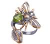 <span class='ref_item'>113 -</span> <span class="object_title">SORTIJA EN PLATA 925 CON CHAPADO EN ORO Y PERIDOTO. JOYERÍA DE AUTOR, PIEZA ÚNICA</span>  <p><span class="technical_description">Sortija realizada en plata de ley 925 con contraste y partes chapadas en oro. Diseño de insecto sobre hoja con peridoto en talla redonda y peso aprox 1.50ct<br/>Medida Sortija: 18</span><br>Peso: <span class="PESO_HCES1">6,30</span> <span class="PESOUMED_HCES1">gr.</span><br></p>