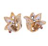 <span class='ref_item'>191 -</span> <span class="object_title">PENDIENTES EN PLATA 925 CON CHAPADO EN ORO Y CITRINOS. JOYERÍA DE AUTOR, PIEZA ÚNICA</span>  <p><span class="technical_description">Pareja de pendientes realizados en plata de ley 925 con contrastes y partes chapadas en oro. Diseño de hoja adornado por tallas ovales y redondas de cuarzos citrinos, con peso total aprox 0.62ct.<br/>Cierre: Presión</span><br>Peso: <span class="PESO_HCES1">4,70</span> <span class="PESOUMED_HCES1">gr.</span><br></p>