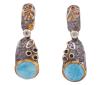 <span class='ref_item'>182 -</span> <span class="object_title">PENDIENTES EN PLATA 925 CON CHAPADO EN ORO, LARIMAR, TOPACIOS, TANZANITAS Y ZAFIROS. JOYERÍA DE AUTOR, PIEZA ÚNICA</span>  <p><span class="technical_description">Pareja de pendientes en plata de ley 925, con contraste y partes chapadas en oro. Largos con movimiento, adornados por placas redondas de larimar, tanzanitas en talla marquisse con peso total aprox 0.12ct, zafiros en talla redonda con peso total aprox 0.06ct y topacios en talla redonda con peso total aprox 0.11ct.<br/>Cierre: Omega<br/>Longitud: 3,5cm</span><br>Peso: <span class="PESO_HCES1">7,70</span> <span class="PESOUMED_HCES1">gr.</span><br></p>