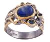 <span class='ref_item'>174 -</span> <span class="object_title">SORTIJA EN PLATA 925 CON CHAPADO EN ORO, LABRADORITA Y ZAFIROS. JOYERÍA DE AUTOR, PIEZA ÚNICA</span>  <p><span class="technical_description">Sortija realizada en plata de ley 925 con contraste y partes chapadas en oro. Con placa de labradorita y zafiros en talla redonda con peso total aprox 0.08ct. <br/>Medida Sortija: 15</span><br>Peso: <span class="PESO_HCES1">5</span> <span class="PESOUMED_HCES1">gr.</span><br></p>
